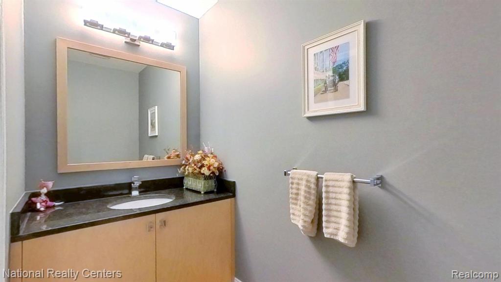 6783 Burtonwood Drive, West Bloomfield, MI — Photo 31