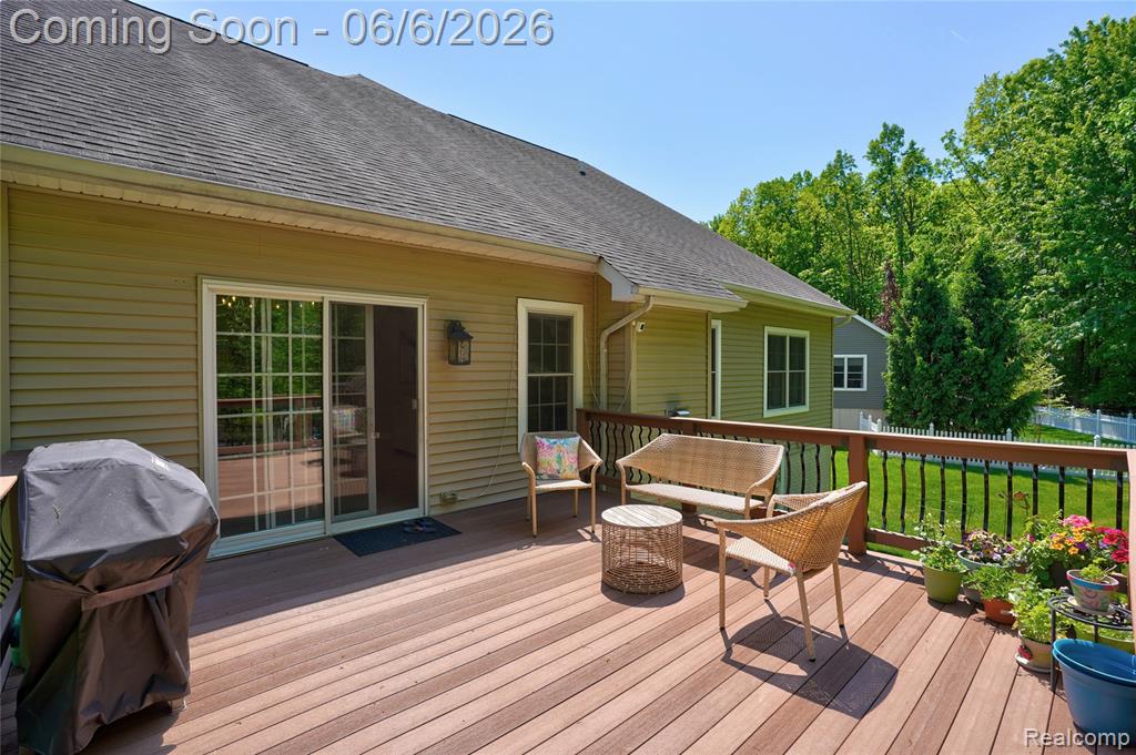 10242 Beacon Court, Grand Blanc, MI 48439 — Photo 66