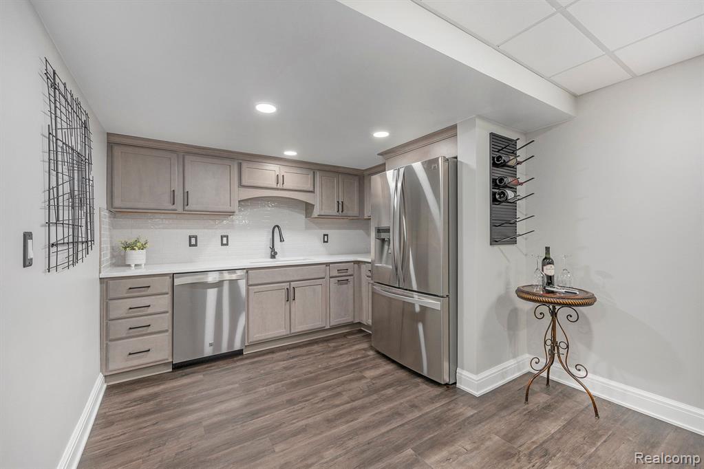 6634 SAINT ANDREWS Drive, Shelby Twp, MI 48316 — Photo 25