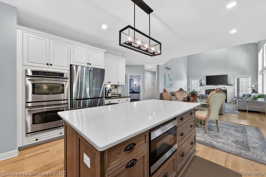 15639 Merion Court, Northville, MI 48168 — Photo 23