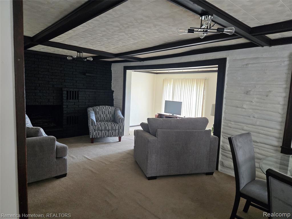 8991 LakeView Drive, White Lake, MI — Photo 21