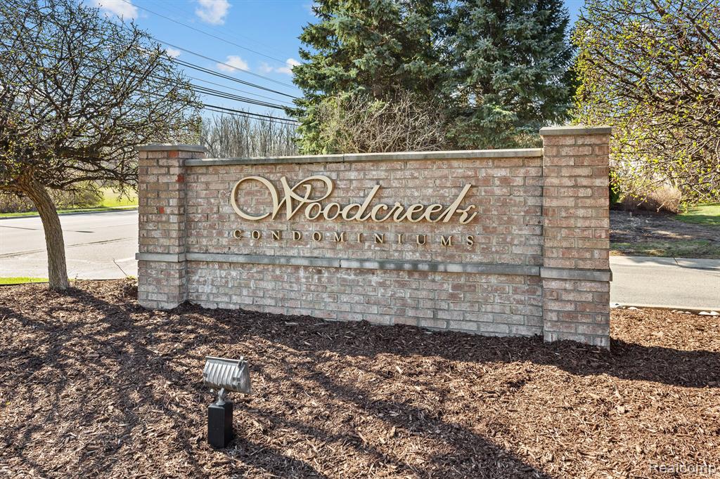 22783 WOODCREEK Drive, Taylor, MI 48180 — Photo 10