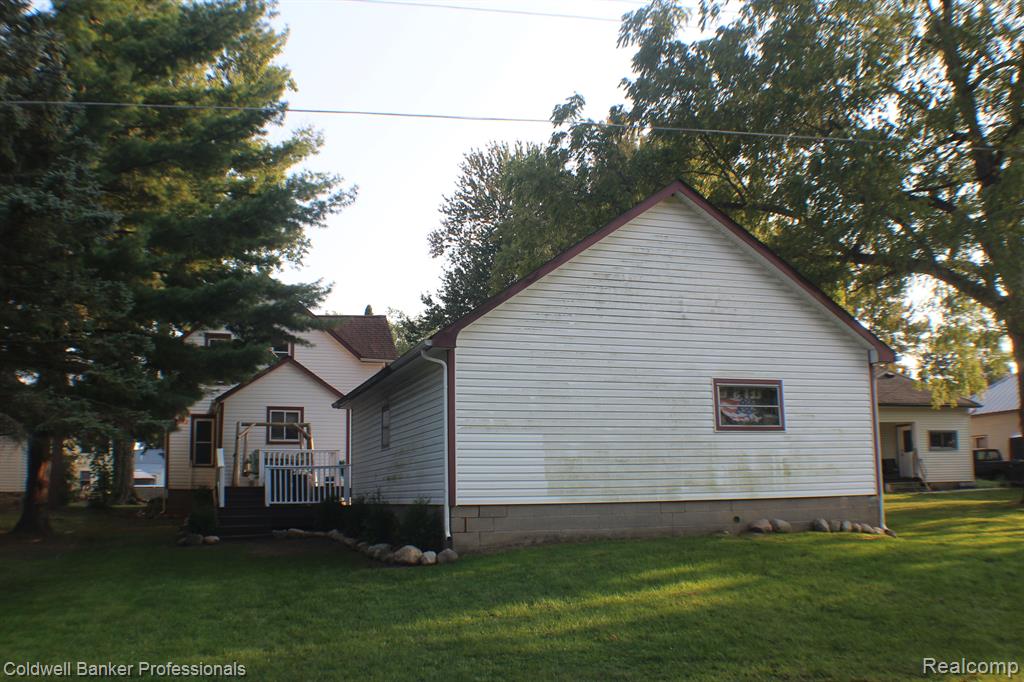 4267 MILL Street, North Branch, MI 48461 — Photo 5