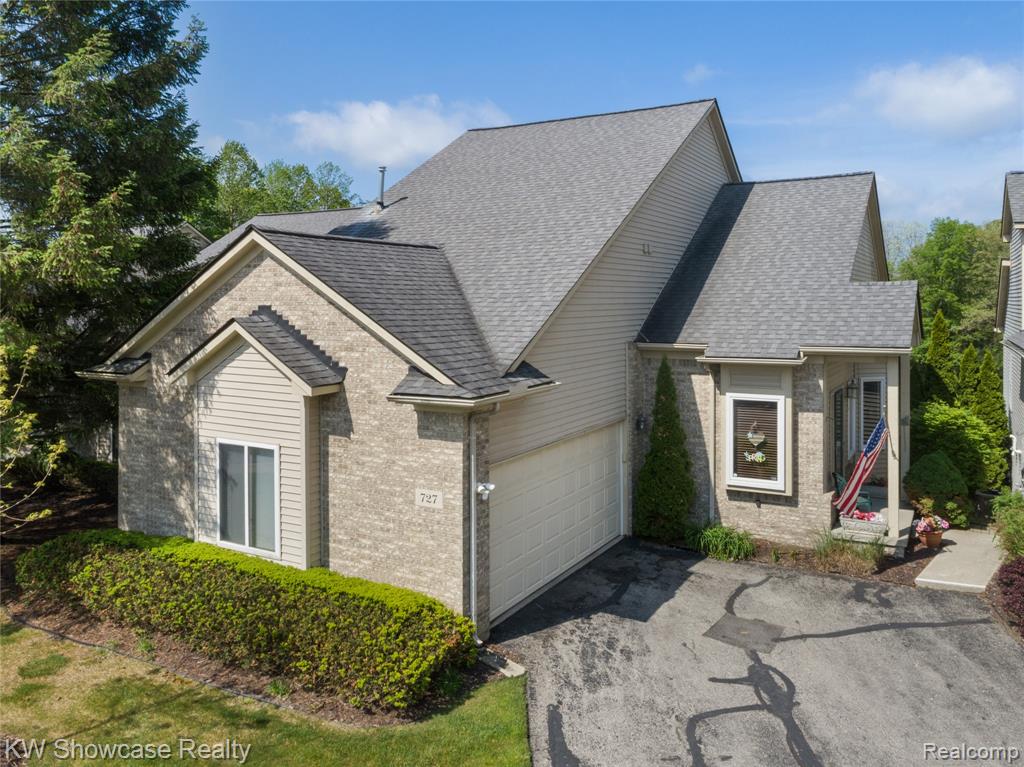 727 Mill Pointe Drive, 16, Milford, MI 48381 — Photo 42