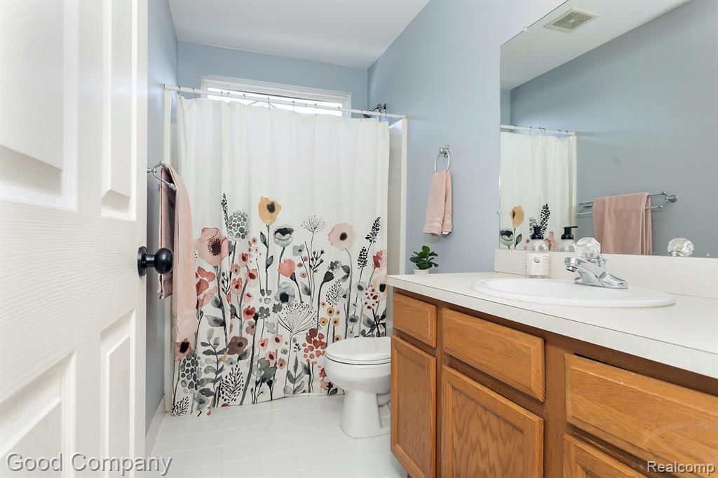 883 VANDERPOOL Drive, Troy, MI 48083 — Photo 37