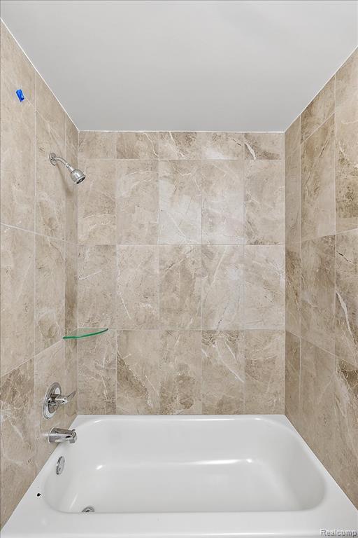 8292 Heywood Circle, 4, Sterling Heights, MI 48312 — Photo 32