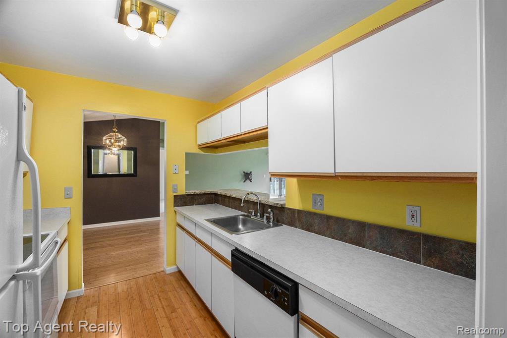 56284 TROON N, Shelby Twp, MI 48316 — Photo 12
