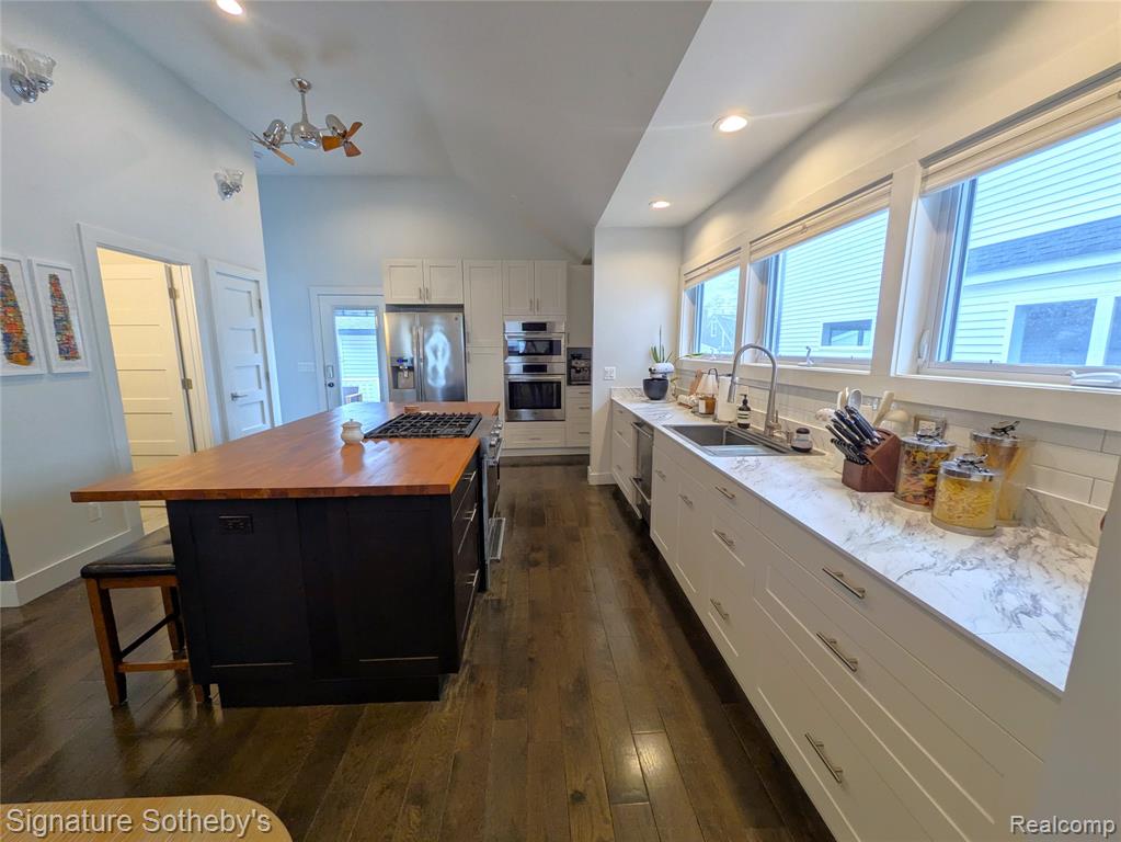 2059 Columbia Road, Berkley, MI 48072 — Photo 9