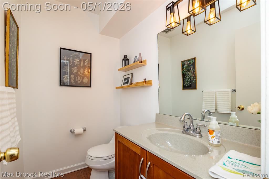 2275 Park Ridge Drive, Bloomfield Hills, MI 48304 — Photo 35
