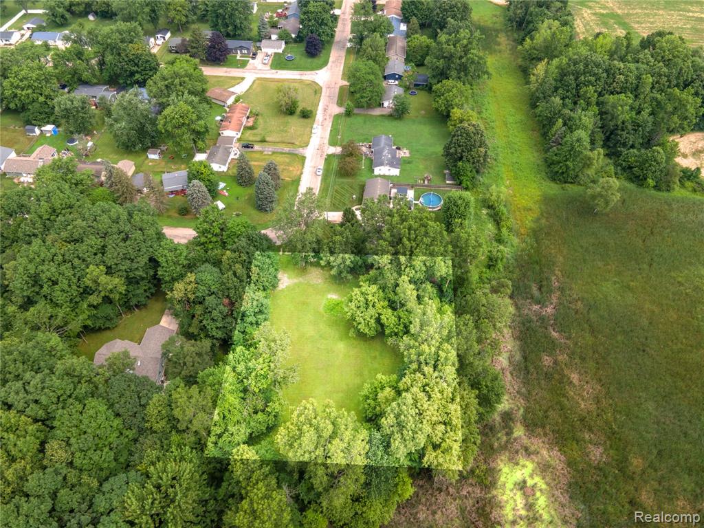 7244 Schoolcraft Drive, Davison, MI 48423 — front exterior