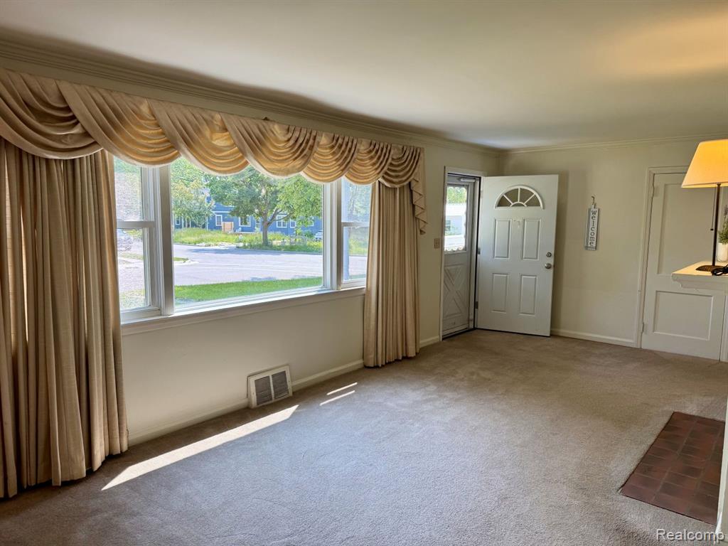 612 Cressfield Lane, Ann Arbor, MI 48103 — Photo 5