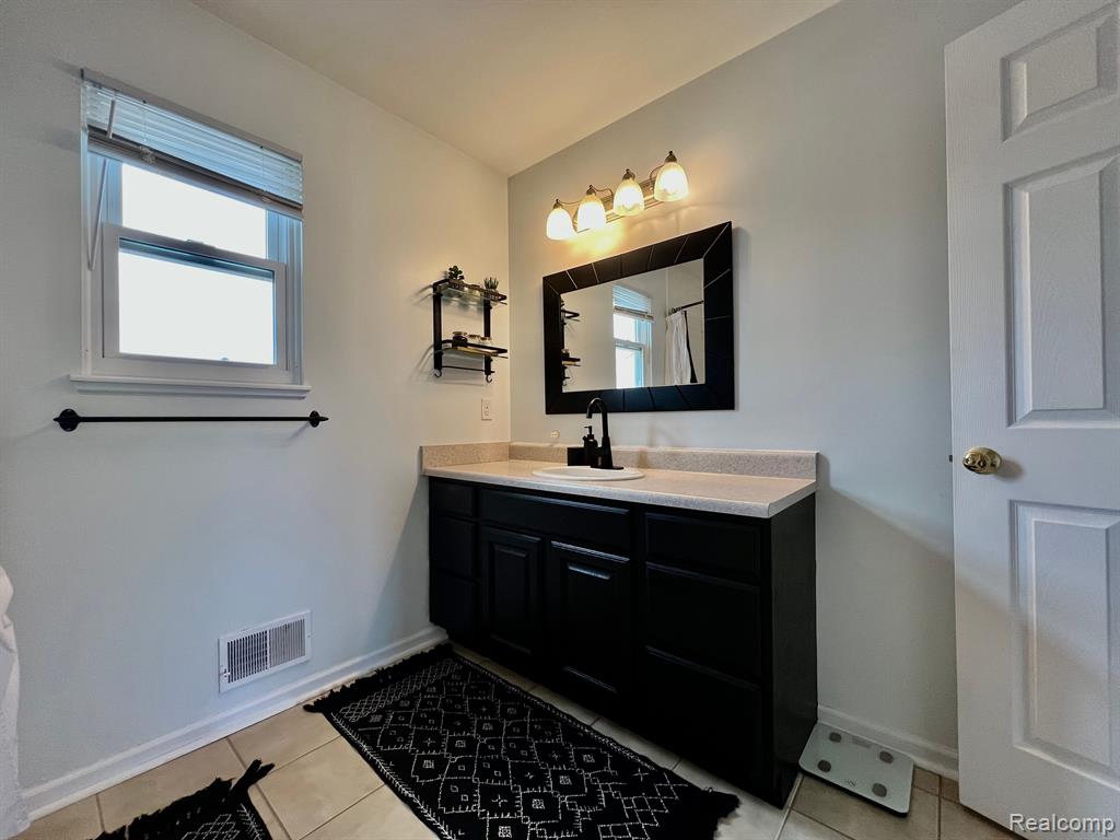555 Colorado Avenue, Marysville, MI 48040 — Photo 24