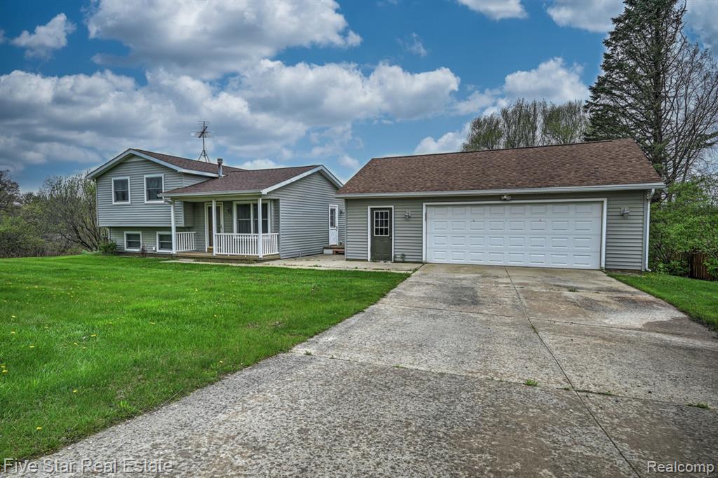 1857 E Rose Center Road, Holly, MI 48442 — Photo 2