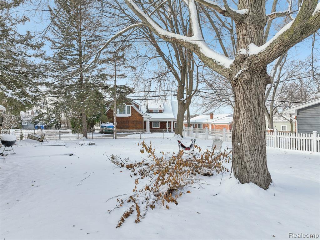 4049 S Shore Street, Waterford, MI 48328 — Photo 22