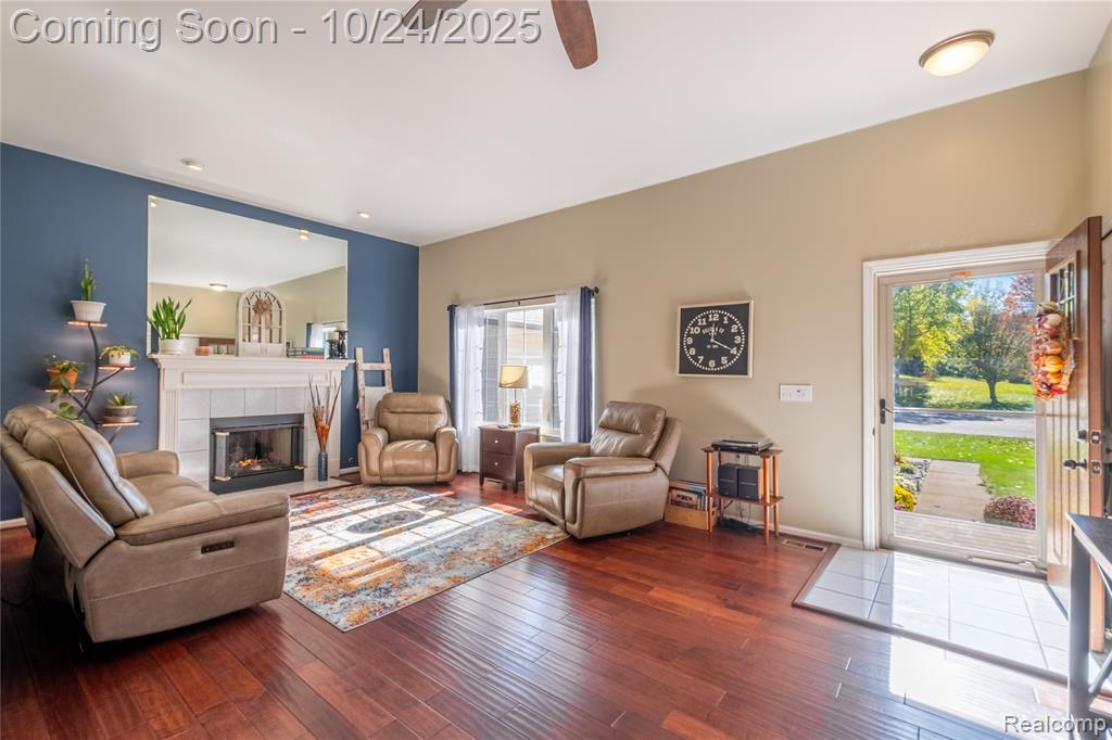 6090 Raphael Court, White Lake, MI 48383 — Photo 8