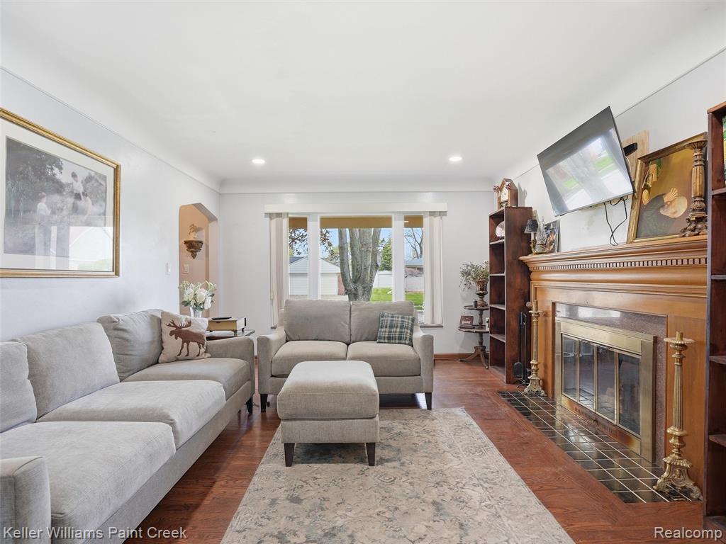 18048 Elizabeth Street, Roseville, MI 48066 — Photo 5