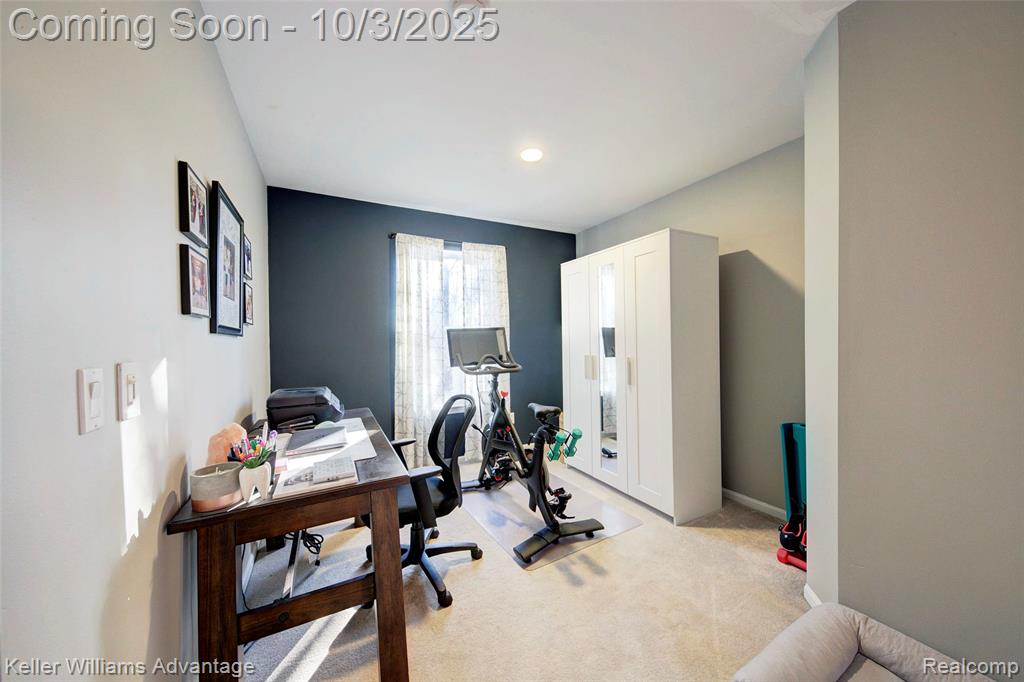 988 Calpernia, Wixom, MI 48393 — Photo 36