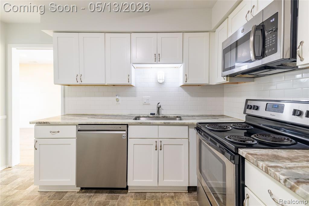 8127 Colony Drive, 23, Grosse Ile, MI 48138 — Photo 14