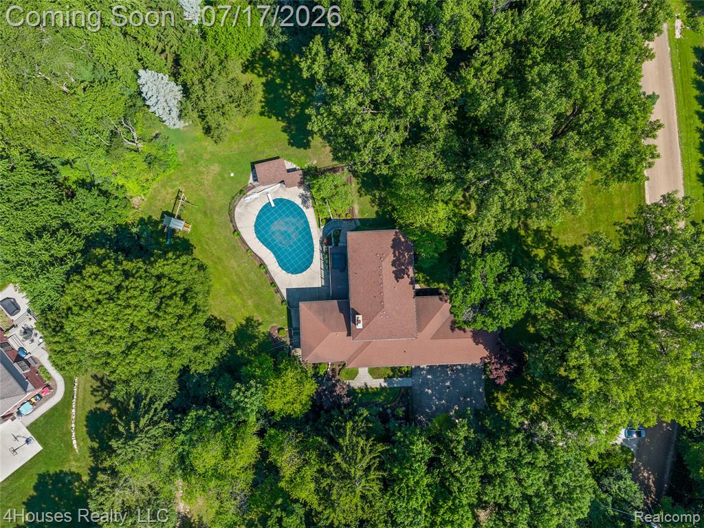 5717 Sussex Drive, Troy, MI 48098 — Photo 11