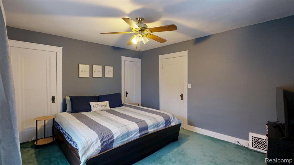 636 N Washington Street, Owosso, MI 48867 — Photo 22