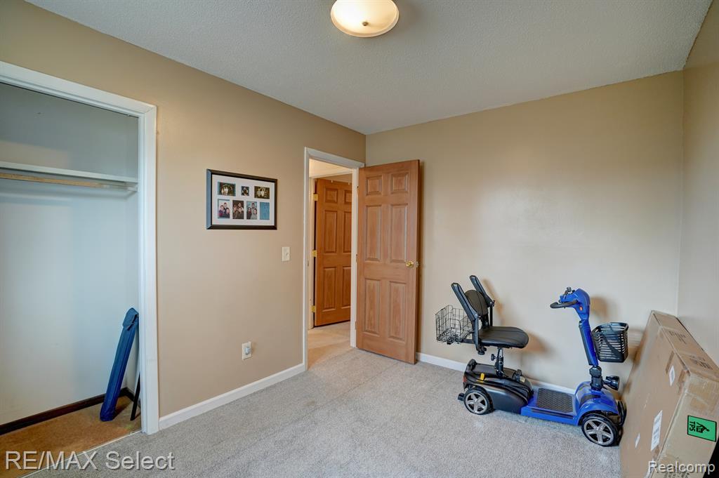 502 W BENJAMIN Street, Linwood, MI 48634 — Photo 10