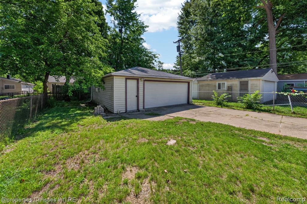 27856 Lenox Avenue, Madison Heights, MI 48071 — Photo 6