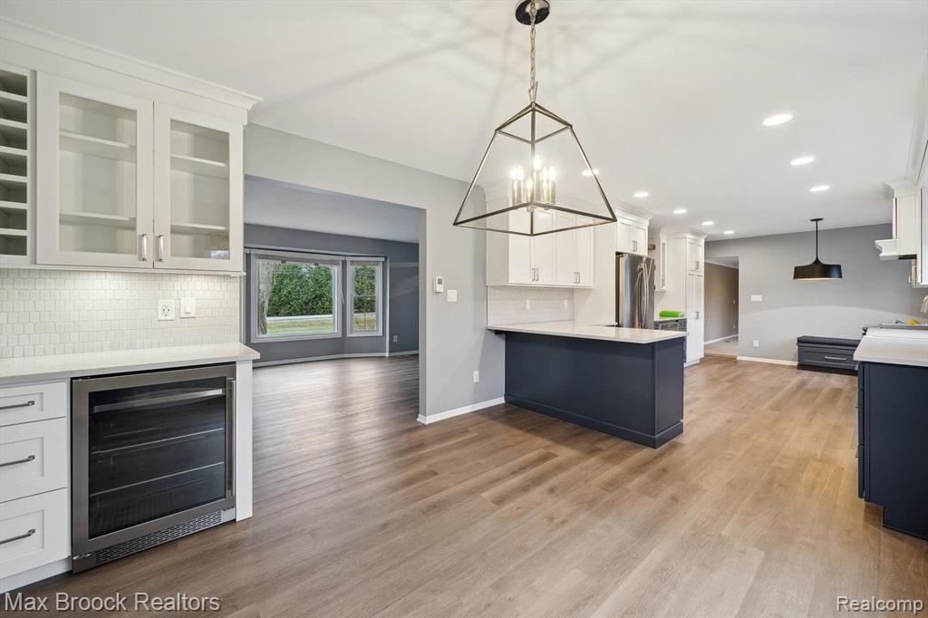 4488 BEACH Road, Troy, MI 48098 — Photo 8