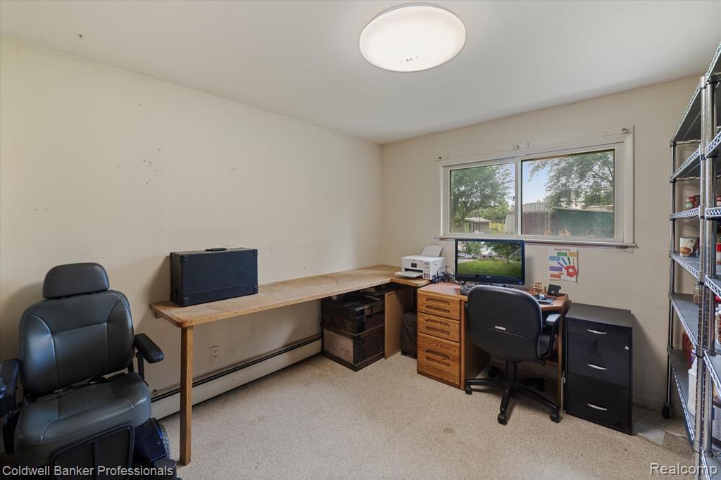 6479 W Court Street, Flint, MI 48532 — Photo 21