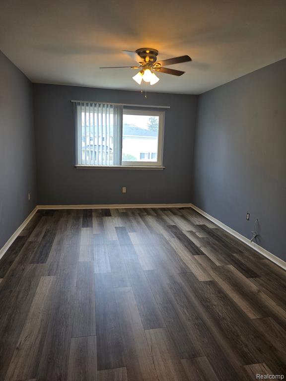 8583 WINCHESTER Drive, Sterling Heights, MI 48313 — Photo 10