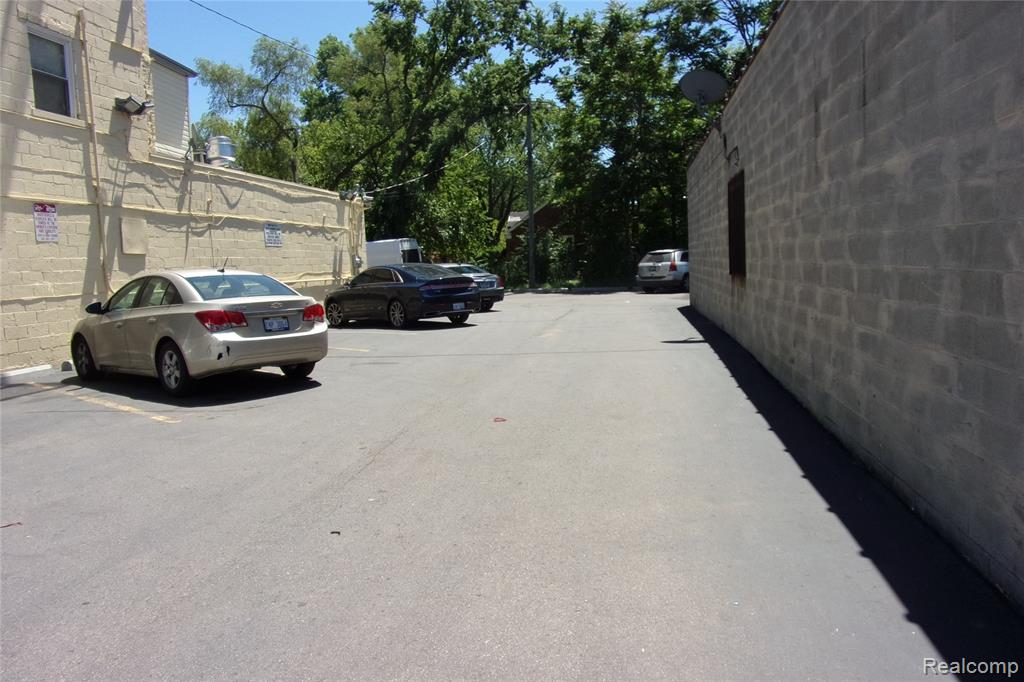 18401 W 8 Mile Road - Photo 4