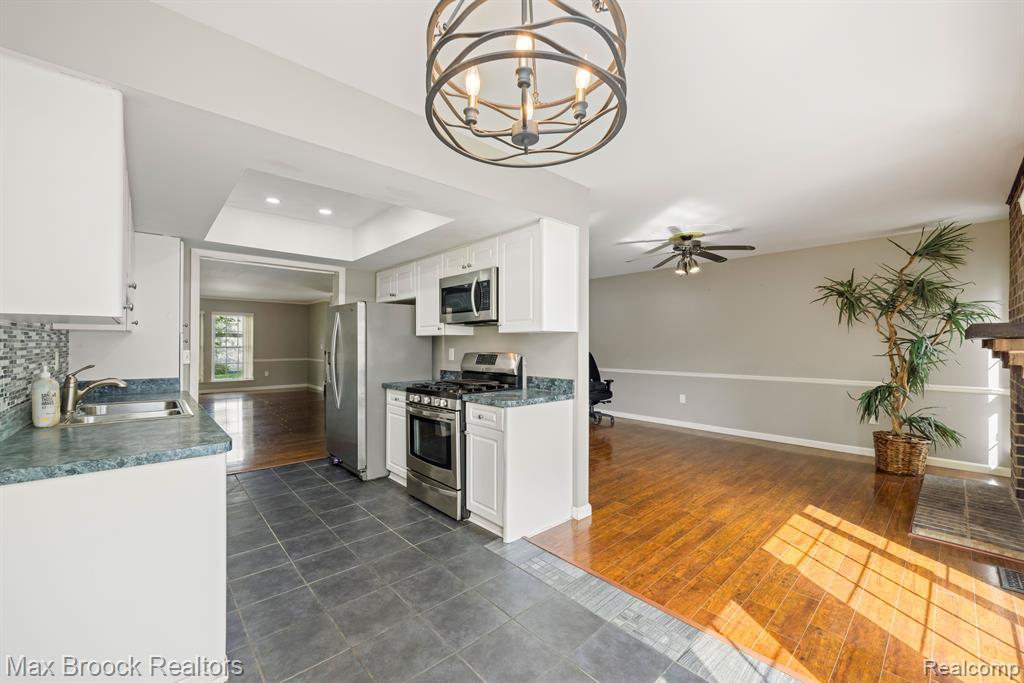 25260 GREENBROOKE #14 Drive, Southfield, MI 48033 — Photo 15