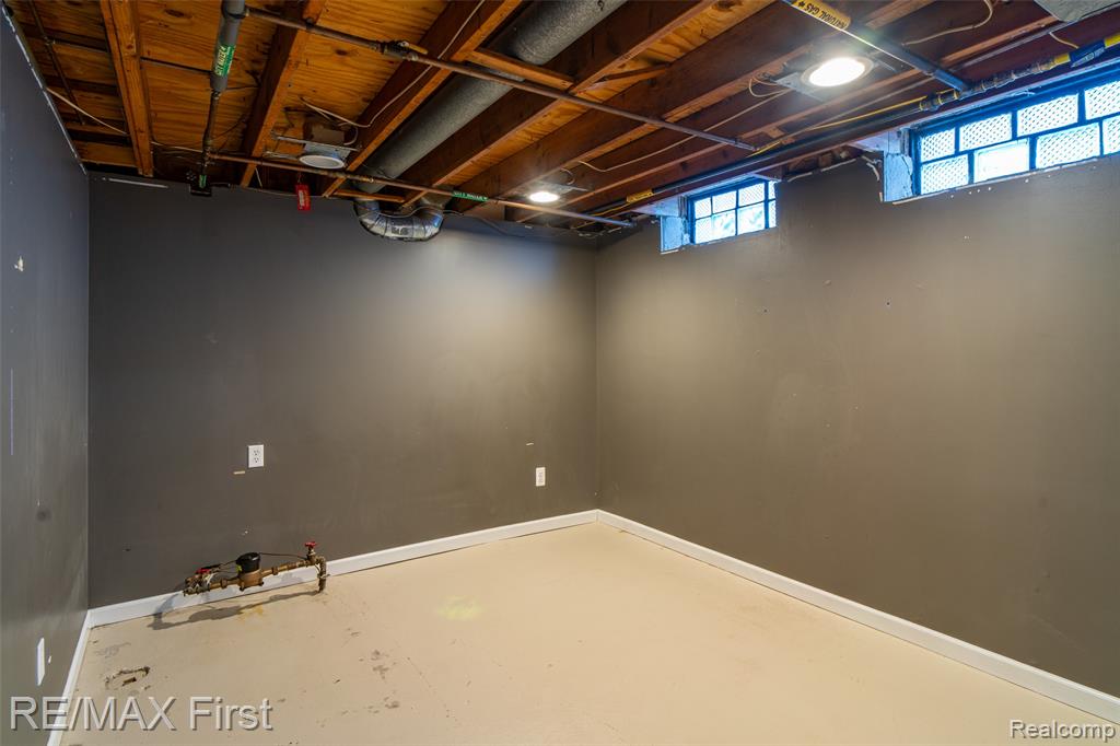 41498 Harvard Drive, Sterling Heights, MI 48313 — Photo 30