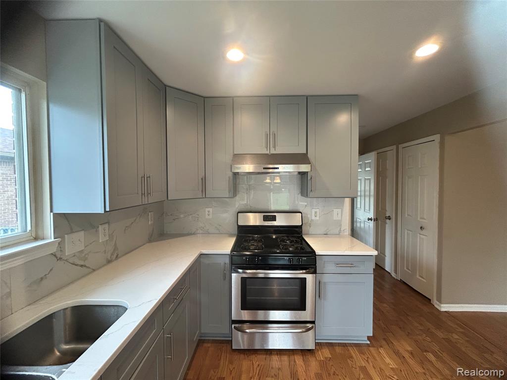 46129 Creekside Boulevard, Macomb, MI 48044 — Photo 10