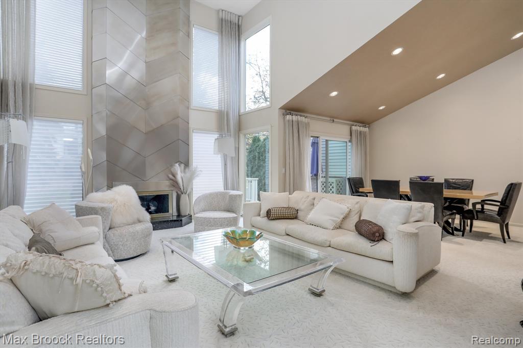 7248 SIMSBURY Drive, West Bloomfield, MI — Photo 14