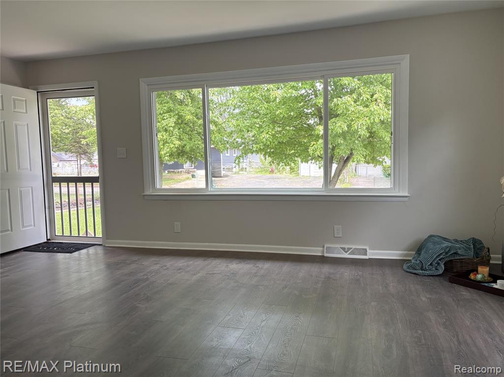 208 Devonshire Street, Ypsilanti, MI 48198 — Photo 5