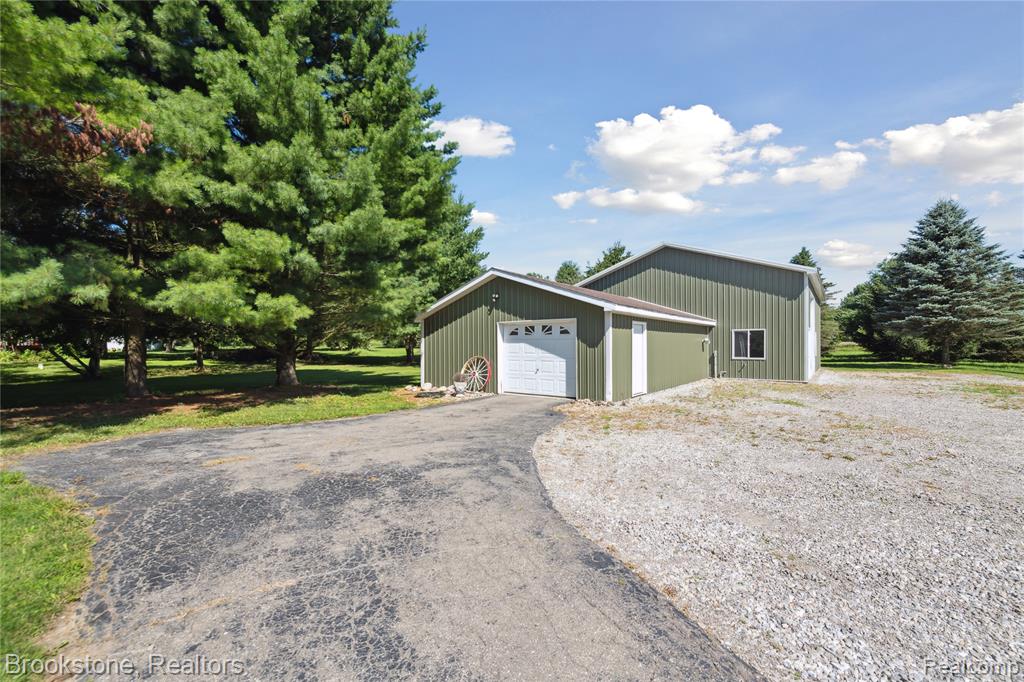 857 Quatro Lane, Addison, MI 48367 — Photo 42