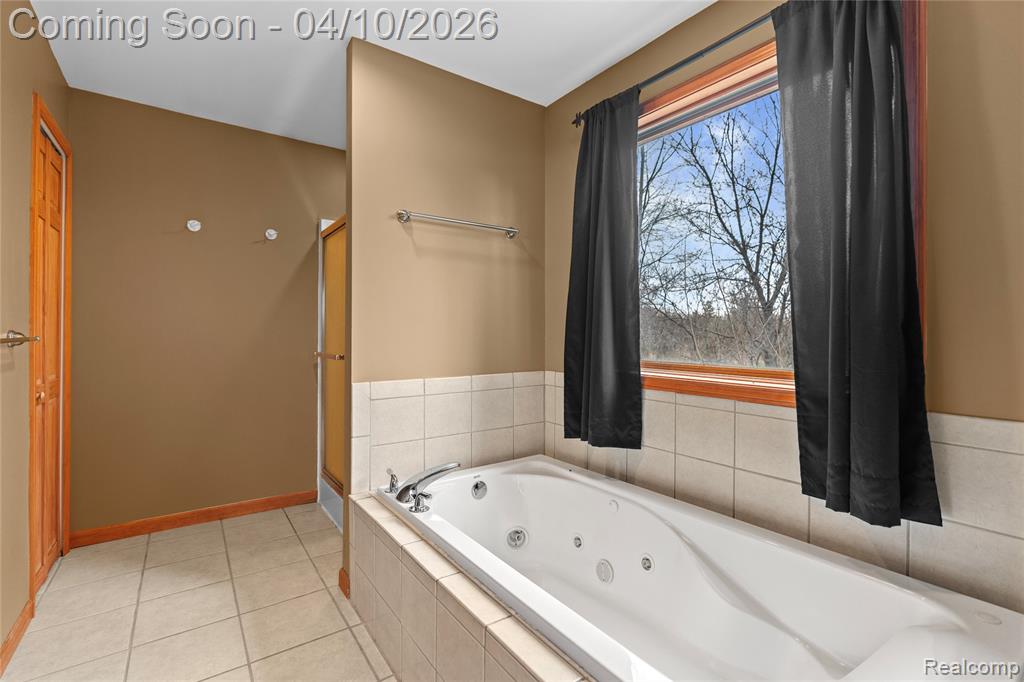 6490 E Coldwater Road, Flint, MI 48506 — Photo 23