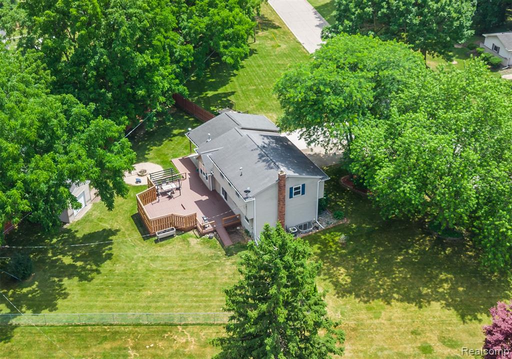 4191 Knollwood Drive, Grand Blanc, MI 48439 — Photo 30