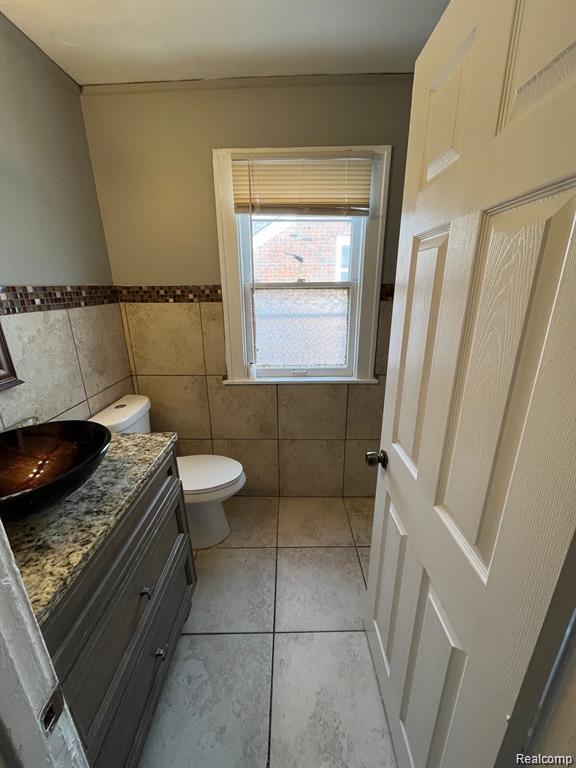 10030 Hartwell Street, Detroit, MI 48227 — Photo 3