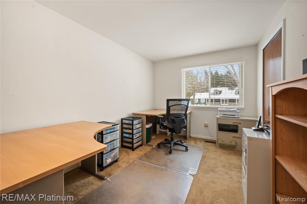 839 Harlequin Court, Highland, MI — Photo 25