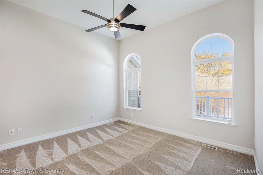 7170 KINGS Way, Flushing, MI 48433 — Photo 12