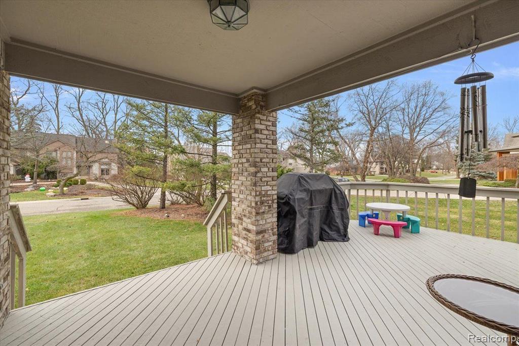 5385 POND BLUFF Drive, West Bloomfield, MI 48323 — Photo 79