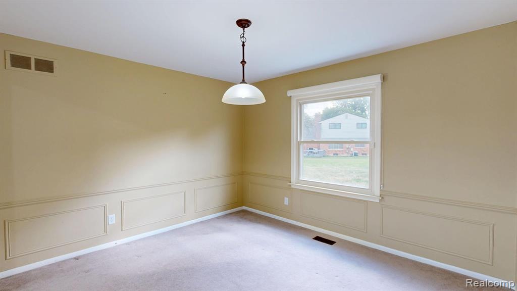 4185 Pinehurst Court, West Bloomfield, MI — Photo 22