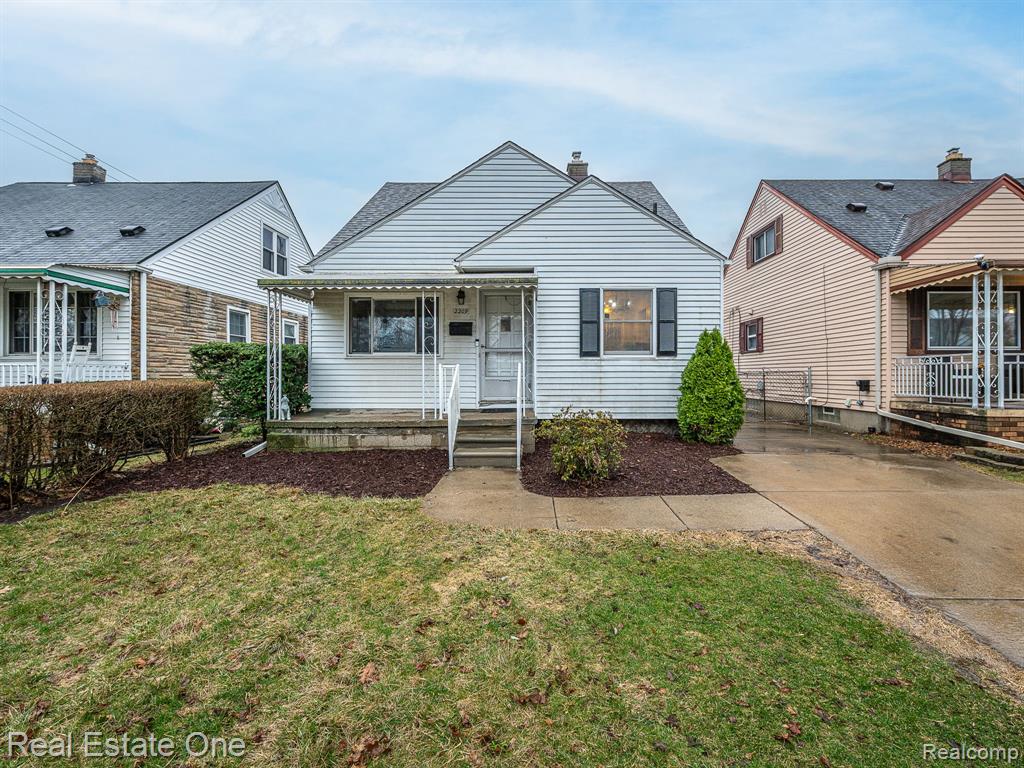 2209 Thomas Street, Lincoln Park, MI 48146 — Photo 2