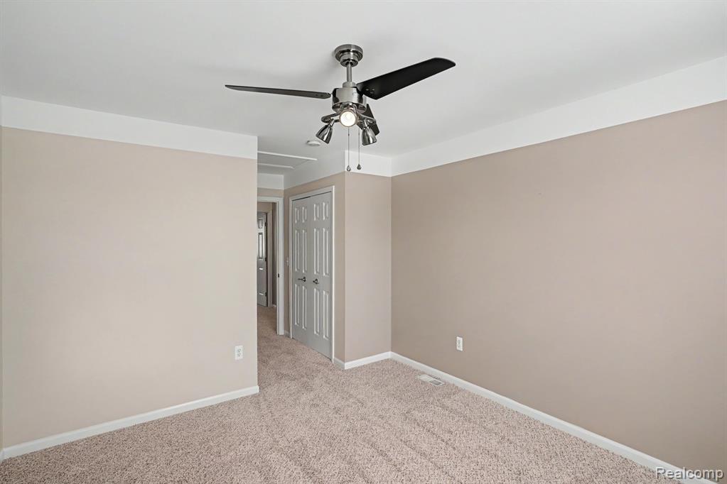 6076 Evergreen Lane, Grand Blanc, MI 48439 — Photo 11