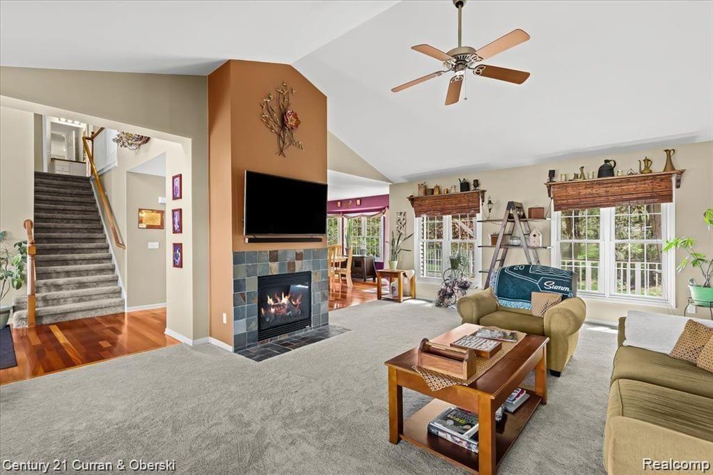 9810 GOLDFINCH Court, Saline, MI 48176 — Photo 2
