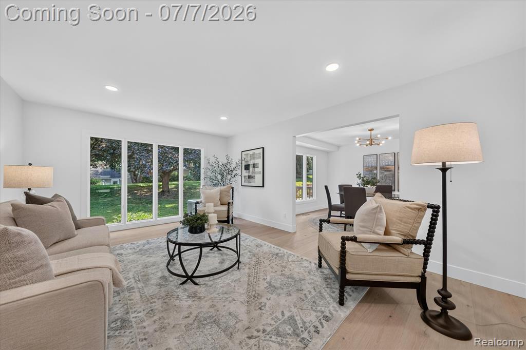 756 Great Oaks Drive, Bloomfield Hills, MI 48304 — Photo 9