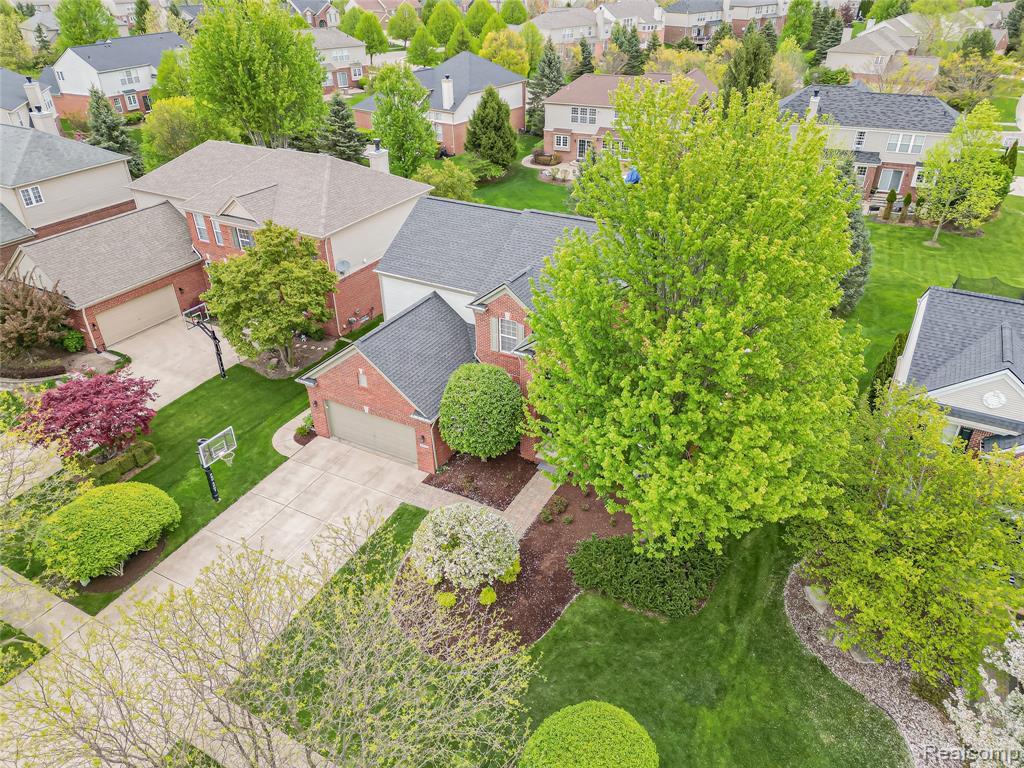 49133 Running Trout Lane, Northville, MI 48168 — Photo 63