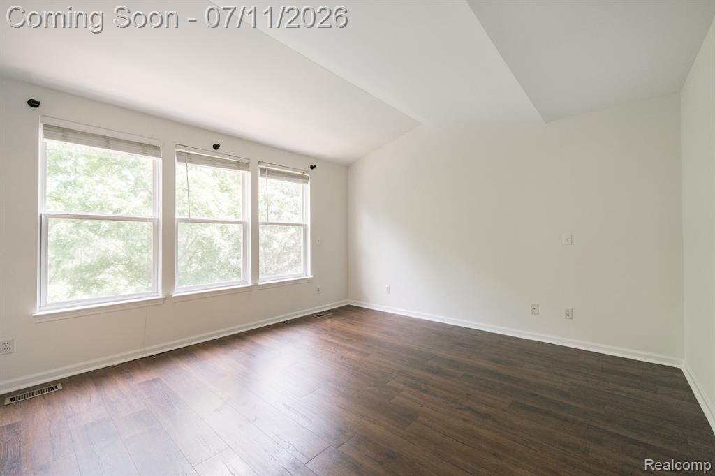 416 Otter Run Road, Holly, MI 48442 — Photo 5