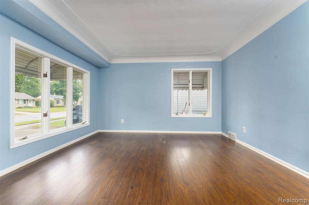 717 WHITNEY Street, Brighton, MI 48116 — Photo 5